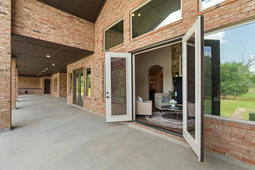 8503 Woods Hollow Trail, Fulshear, Texas image 12