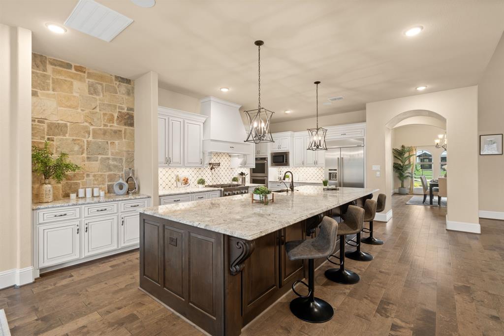 8503 Woods Hollow Trail, Fulshear, Texas image 16