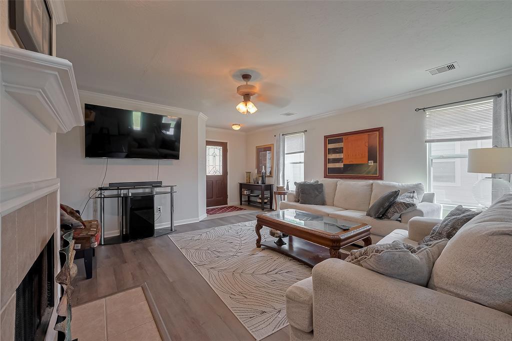 20603 Fair Castle Drive, Cypress, Texas image 8