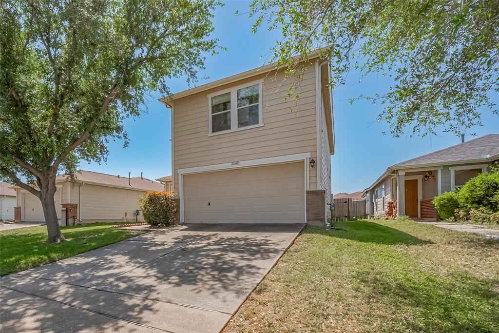 20603 Fair Castle Drive, Cypress, Texas image 3