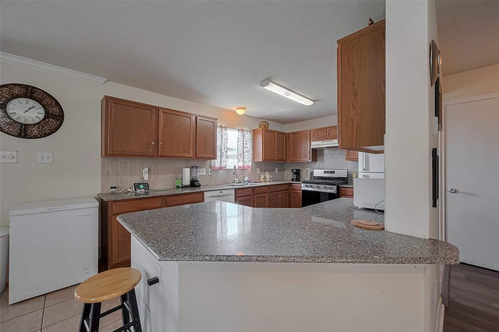 20603 Fair Castle Drive, Cypress, Texas image 12