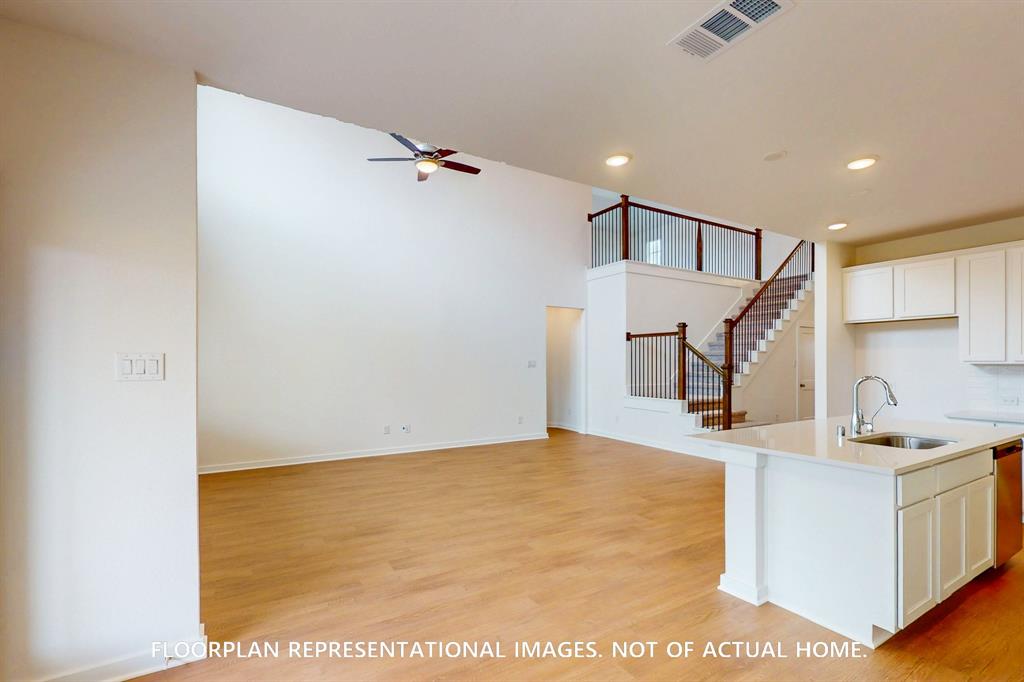 32311 Sunbeam Drive, Fulshear, Texas image 8