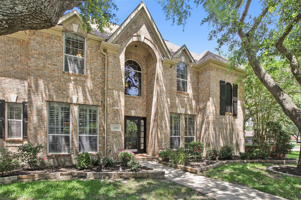 2201 Fairwater Park Drive, League City, Texas image 5