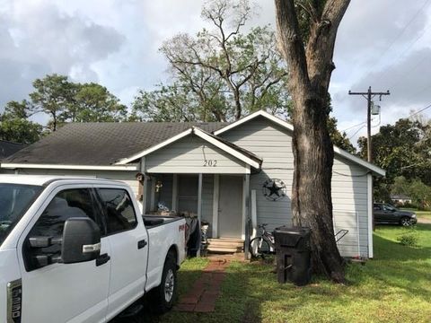 A home in Brazoria