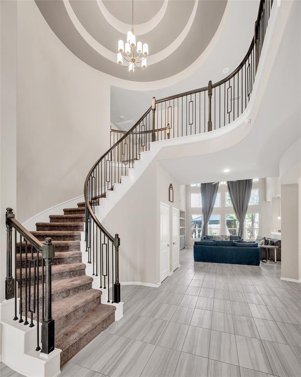 507 Woodsy Pine Court