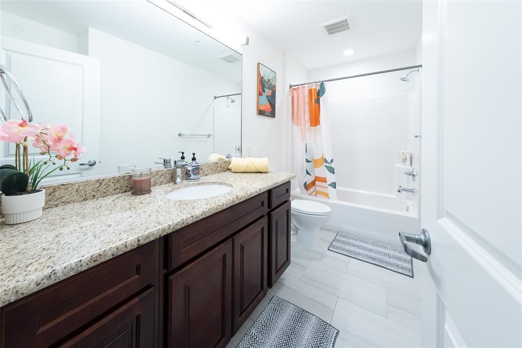 1207 Grand West Boulevard #1B, Katy, Texas image 16