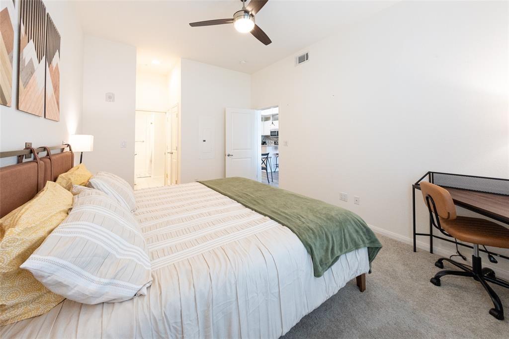 1207 Grand West Boulevard #1B, Katy, Texas image 8