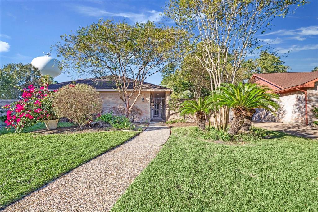 3107 Groveshire Court, Sugar Land, Texas image 1