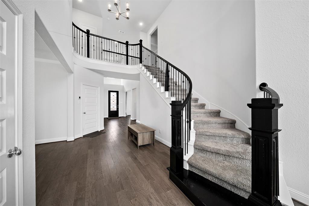 2334 Calm Channel Court, Missouri City, Texas image 3