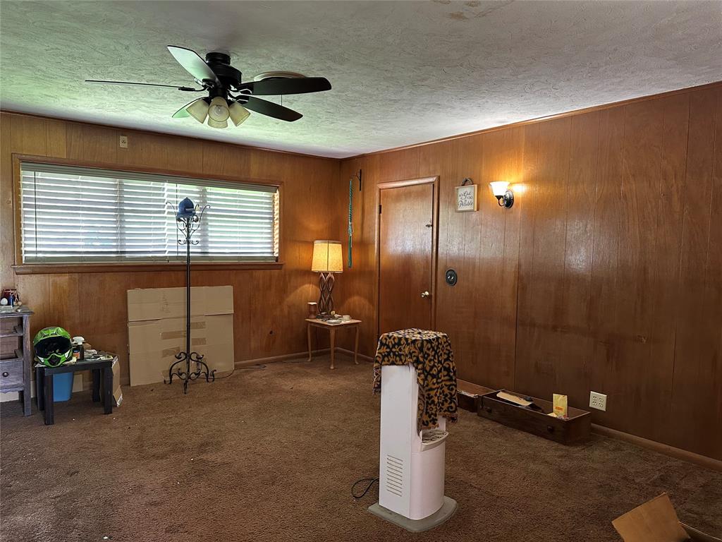 112 Raven Street, Clute, Texas image 5