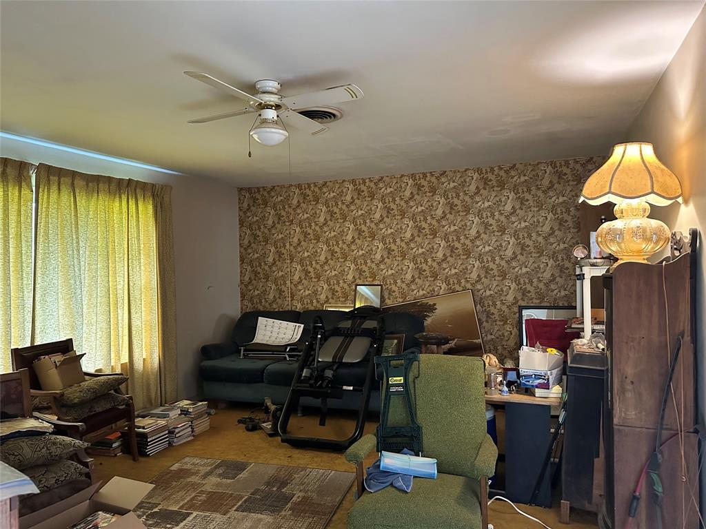 112 Raven Street, Clute, Texas image 3