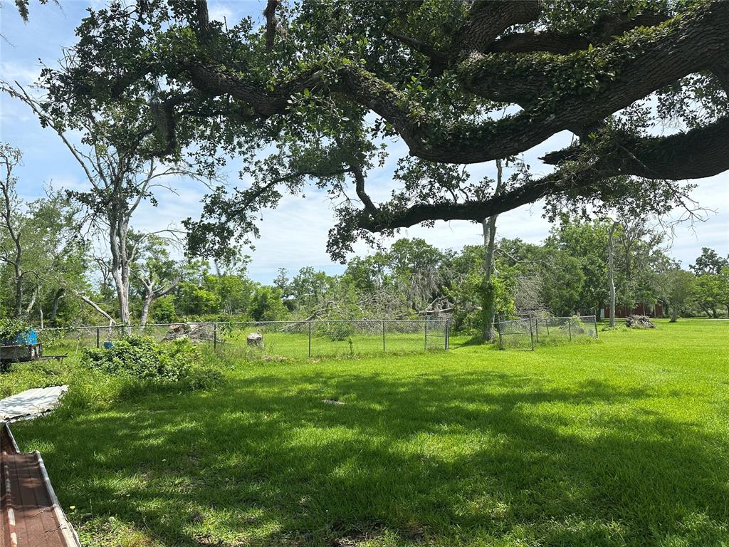 112 Raven Street, Clute, Texas image 16