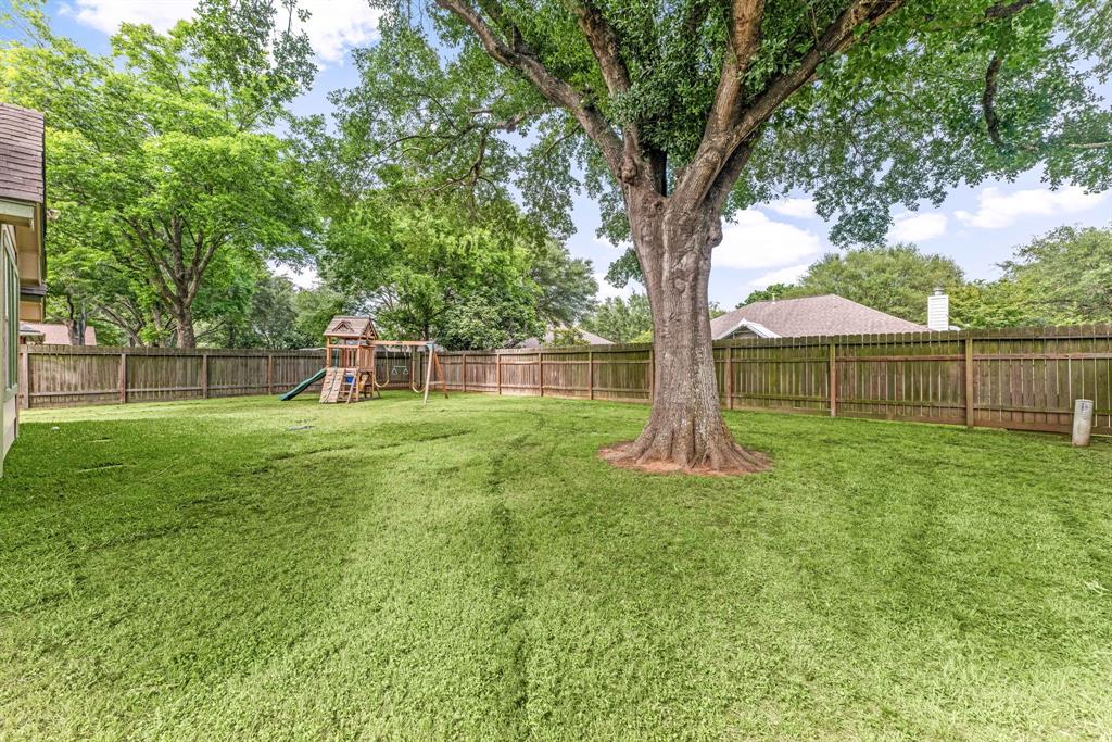 1408 Quail Hollow, Sealy, Texas image 22