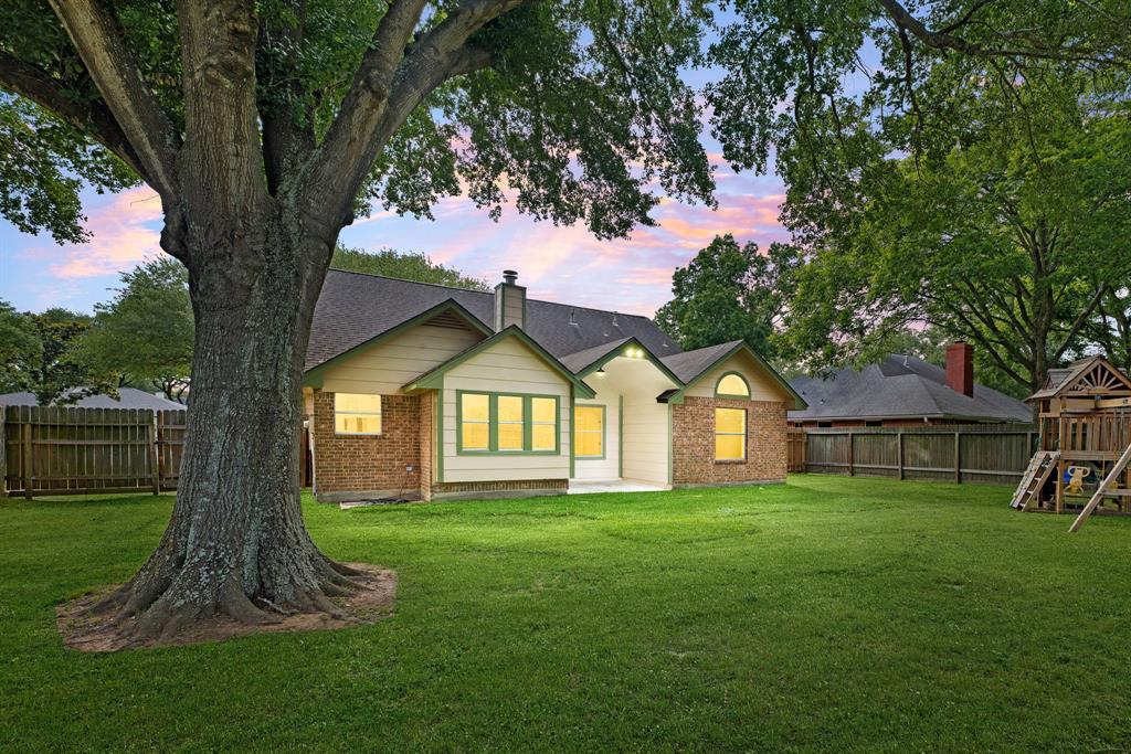 1408 Quail Hollow, Sealy, Texas image 19