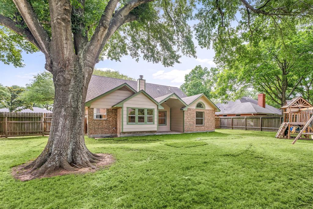 1408 Quail Hollow, Sealy, Texas image 20