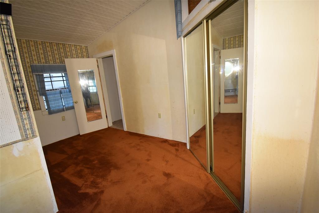 592 Paloma Street, Bay City, Texas image 7