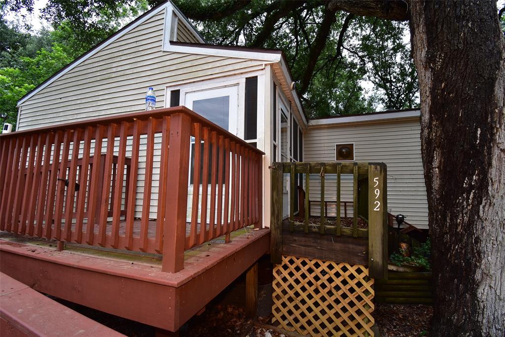 592 Paloma Street, Bay City, Texas image 21