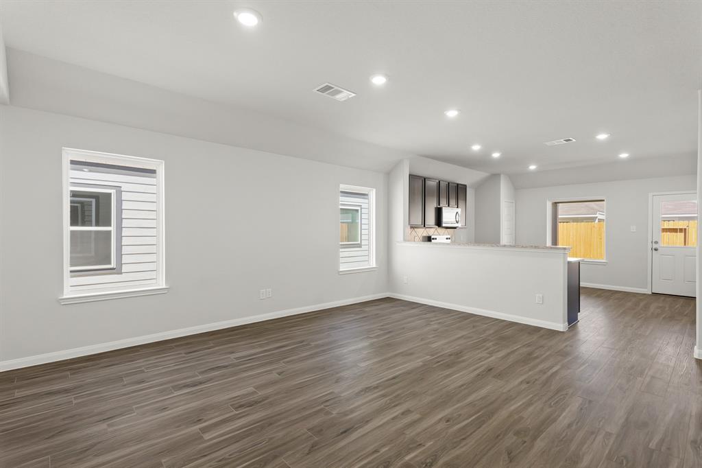 8109 Vanilla Orchid Drive, Houston, Texas image 11
