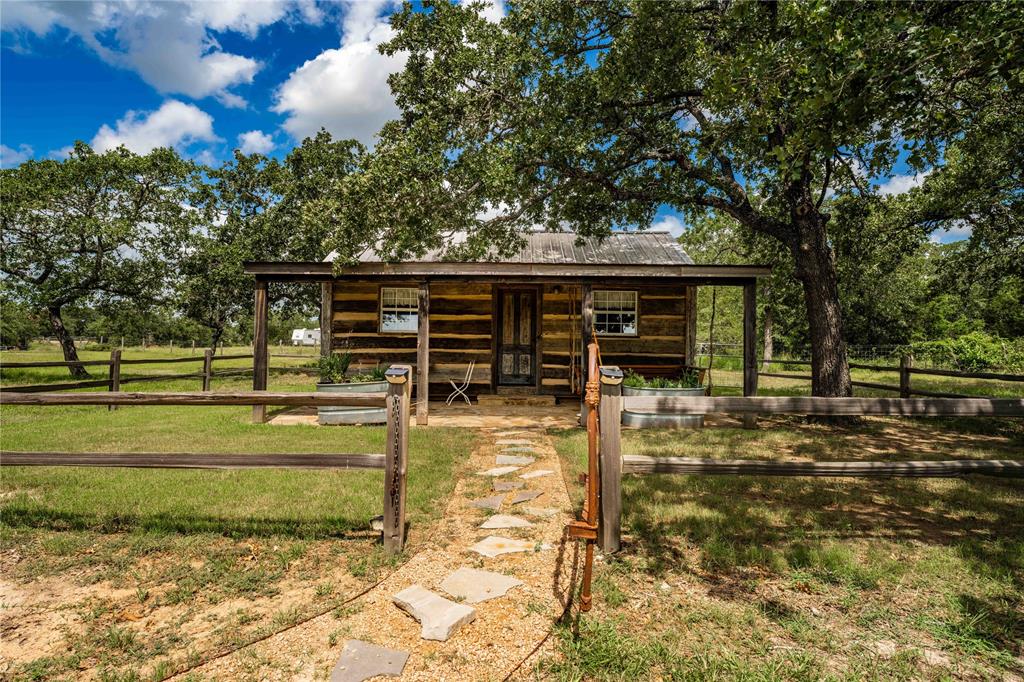 5939 Round Top Road, Round Top, Texas image 23