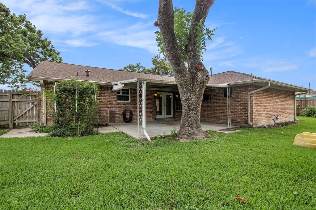 13447 Greenbriar Drive