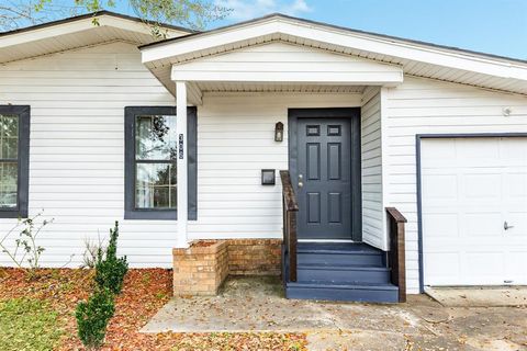 A home in Lake Jackson