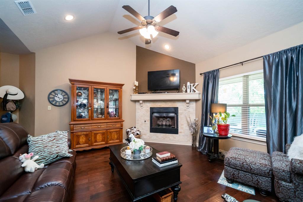 406 E Mari Beth Ln Ln, White Oak, Texas image 15