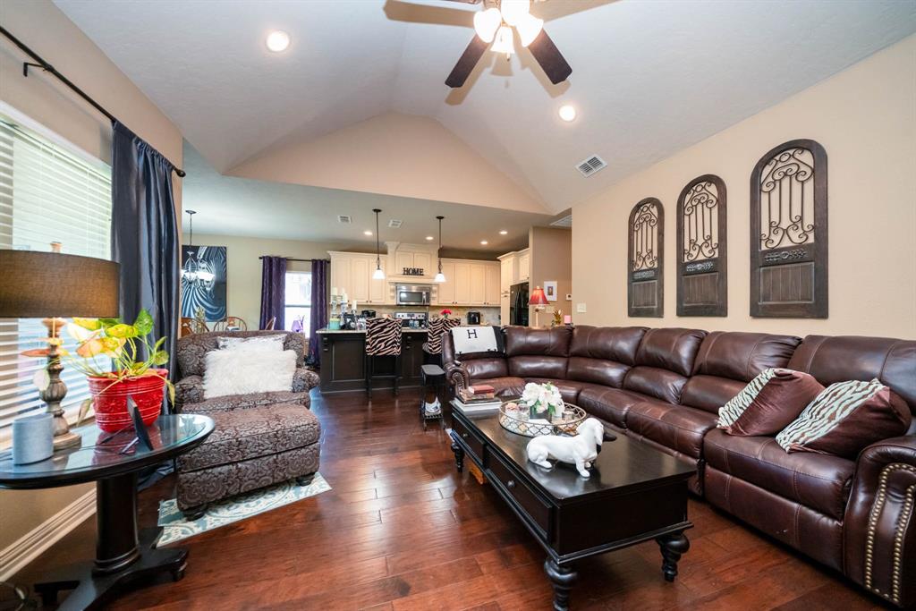 406 E Mari Beth Ln Ln, White Oak, Texas image 11