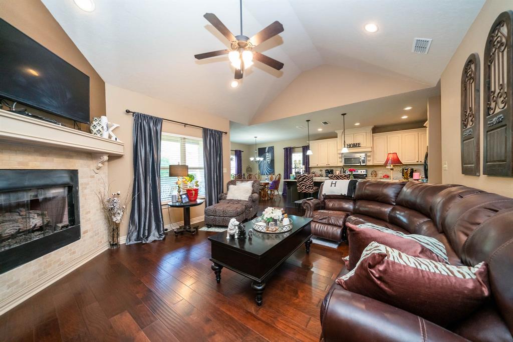 406 E Mari Beth Ln Ln, White Oak, Texas image 8