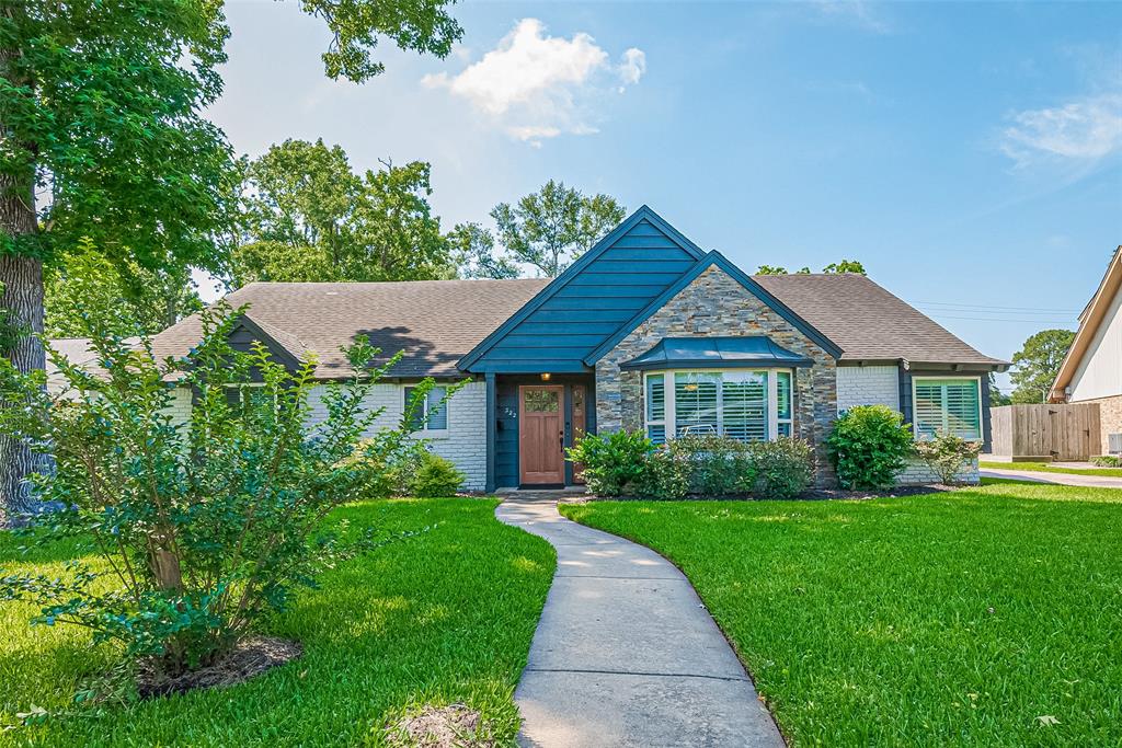 322 Bayou View Drive, Seabrook, Texas image 1