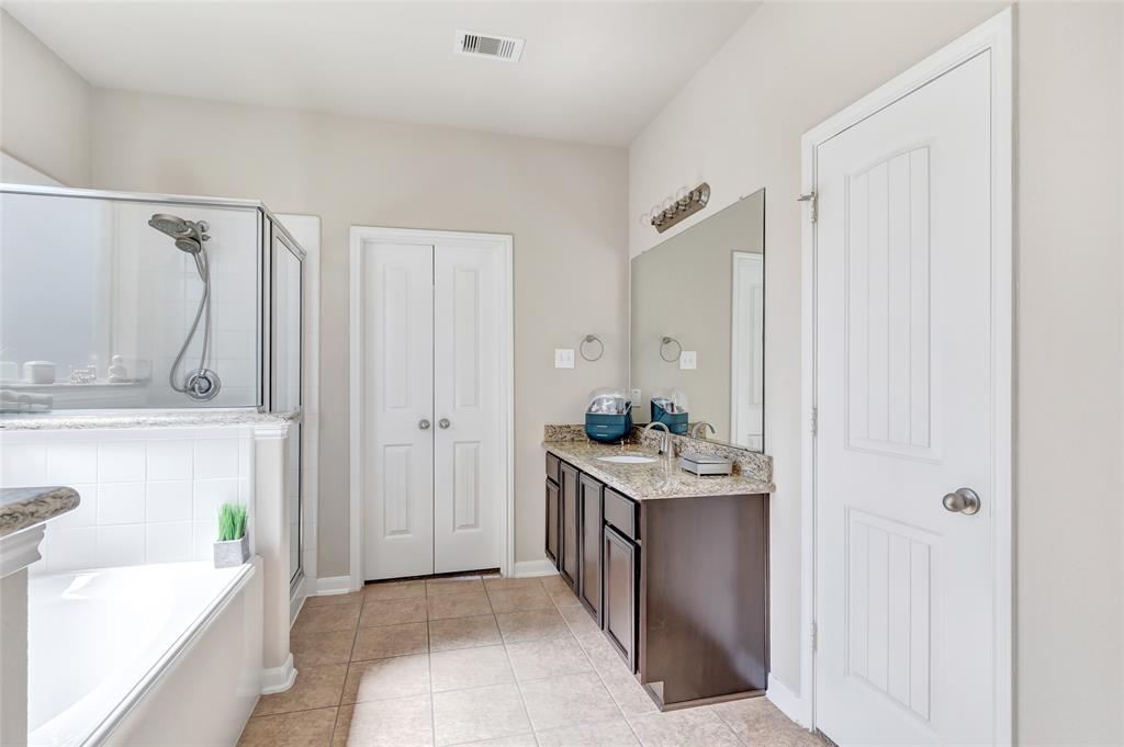 1510 Tournament Court, Crosby, Texas image 27
