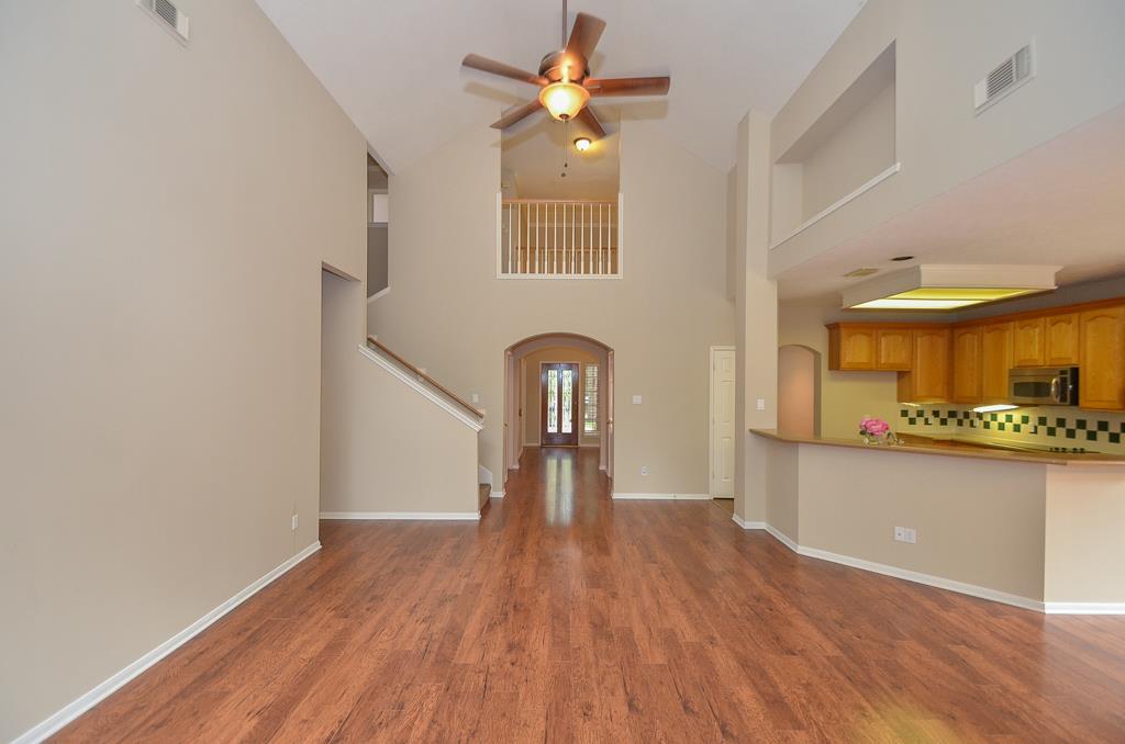 810 Blakely Bend Drive, Sugar Land, Texas image 10