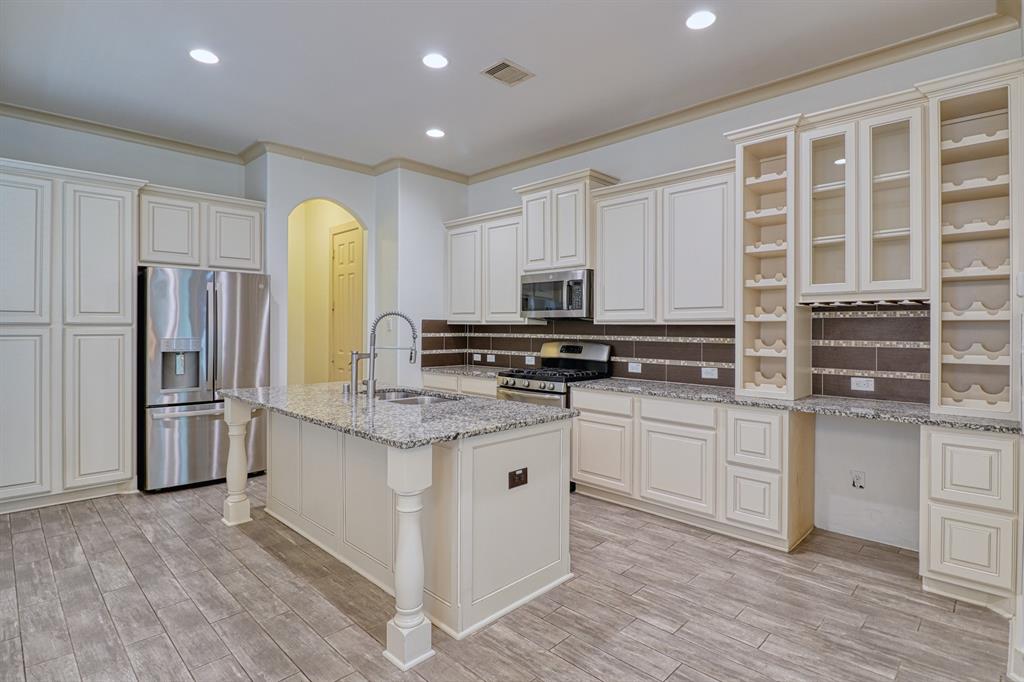 1184 Nelson Falls Lane