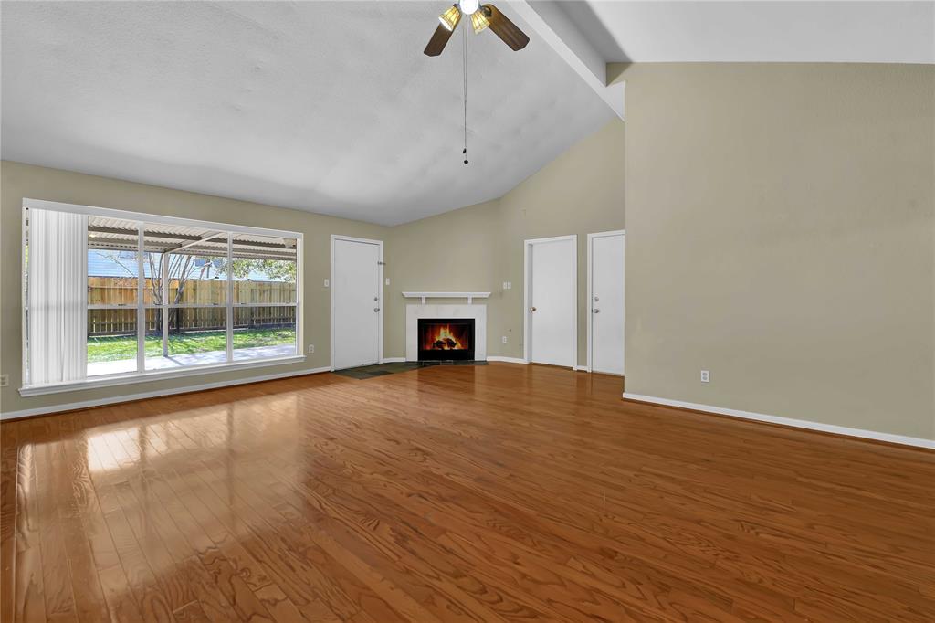 2610 Old Oak Lane