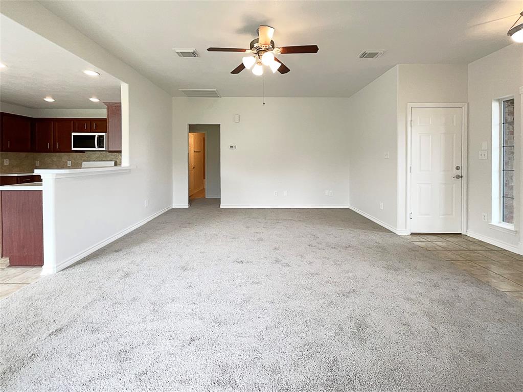 214 John Alber Road, Houston, Texas image 3