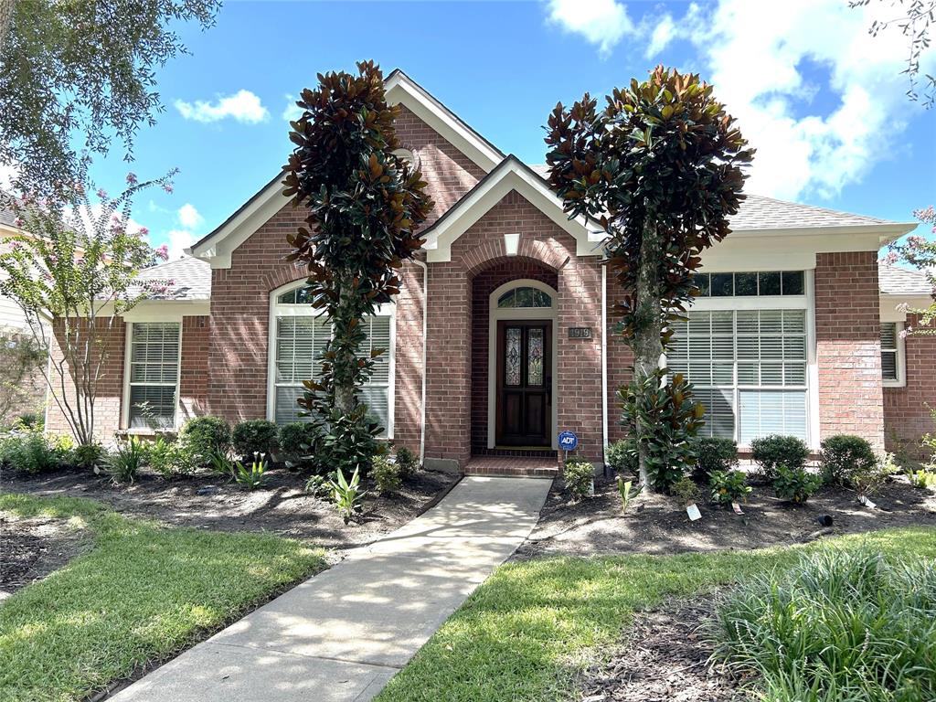 1919 Canyon Crest Drive, Sugar Land, Texas image 2