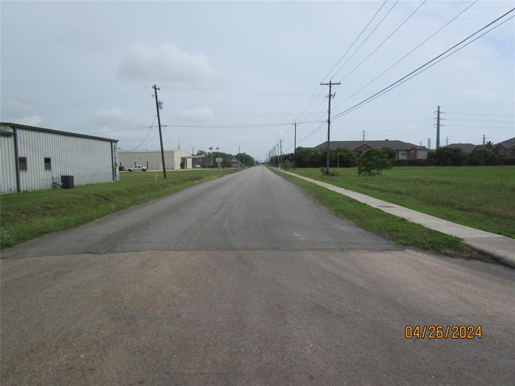 Skinner Street, Freeport, Texas image 7