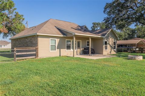 A home in Angleton