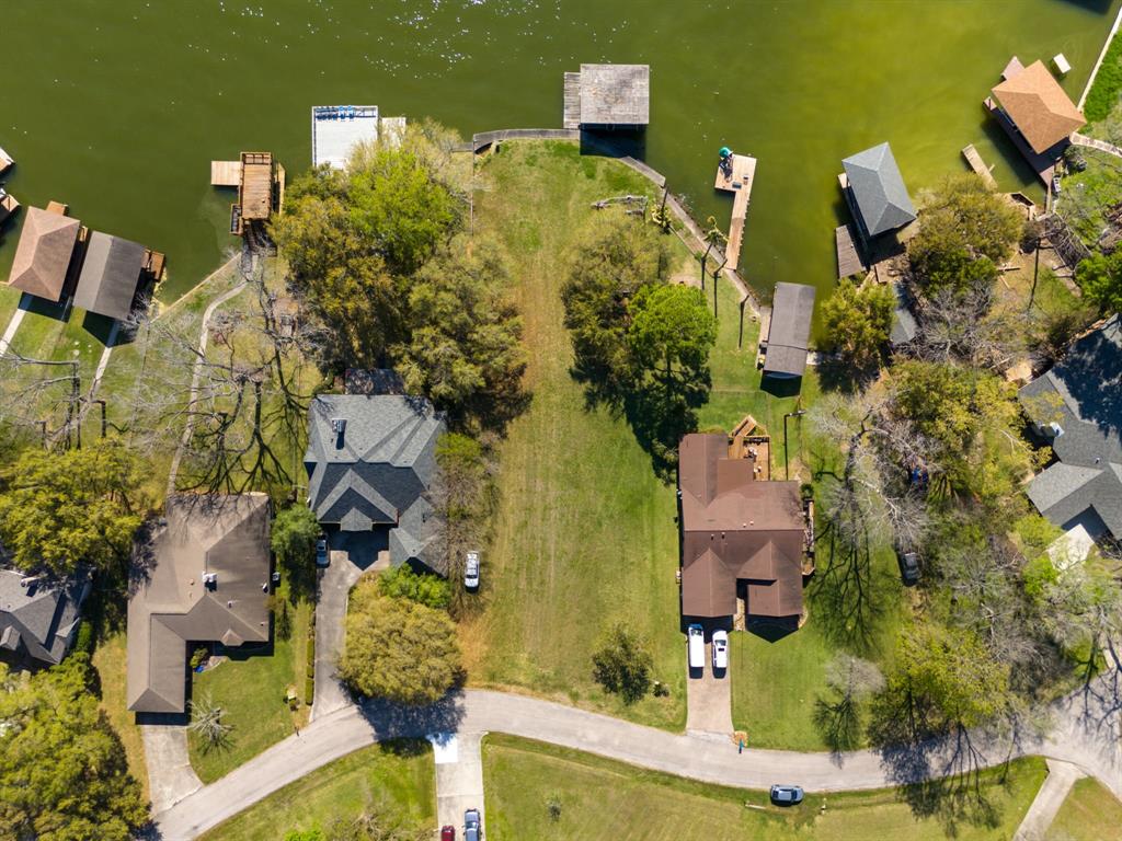 13476 Hawthorne Drive, Willis, Texas image 8