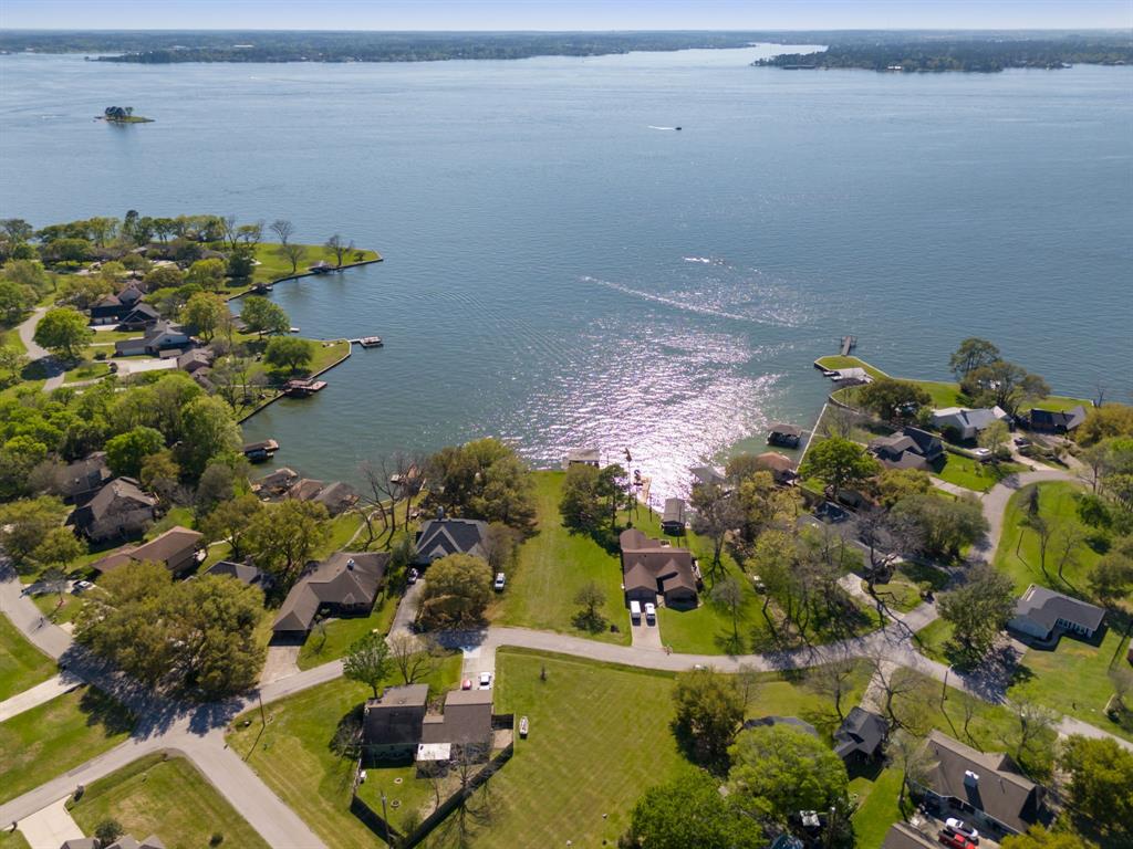 13476 Hawthorne Drive, Willis, Texas image 9