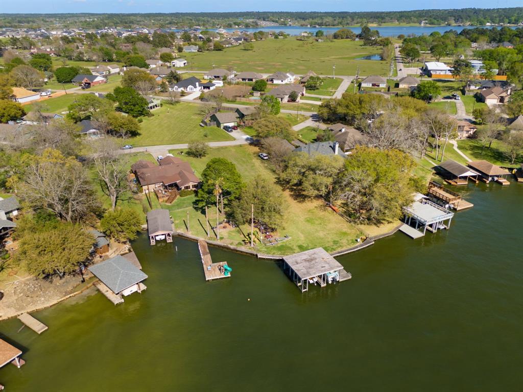 13476 Hawthorne Drive, Willis, Texas image 11