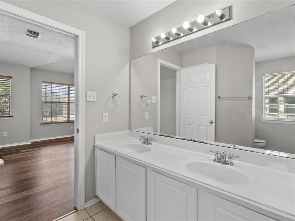 471 Folk Crest Lane, Dickinson, Texas image 19