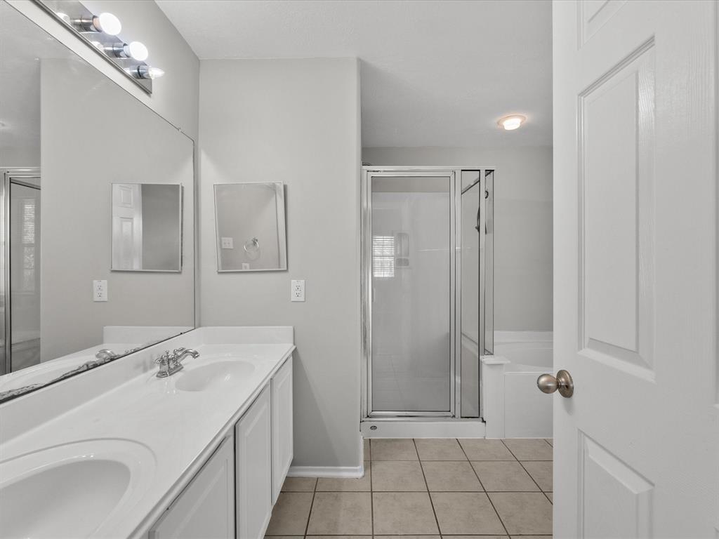 471 Folk Crest Lane, Dickinson, Texas image 18