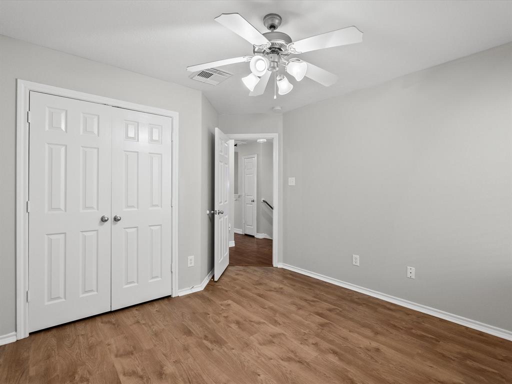471 Folk Crest Lane, Dickinson, Texas image 35