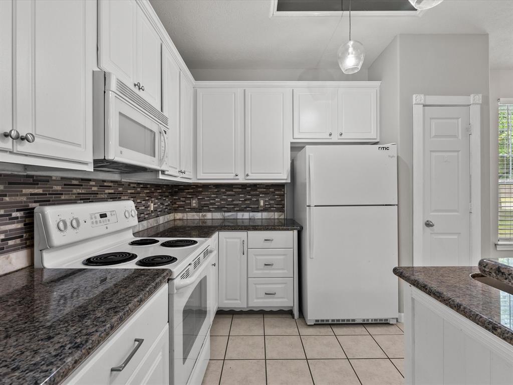 471 Folk Crest Lane, Dickinson, Texas image 10