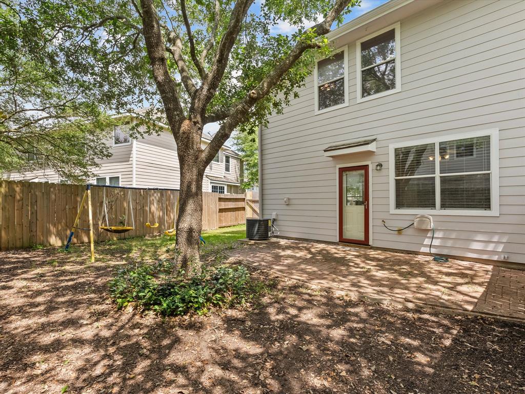 471 Folk Crest Lane, Dickinson, Texas image 28