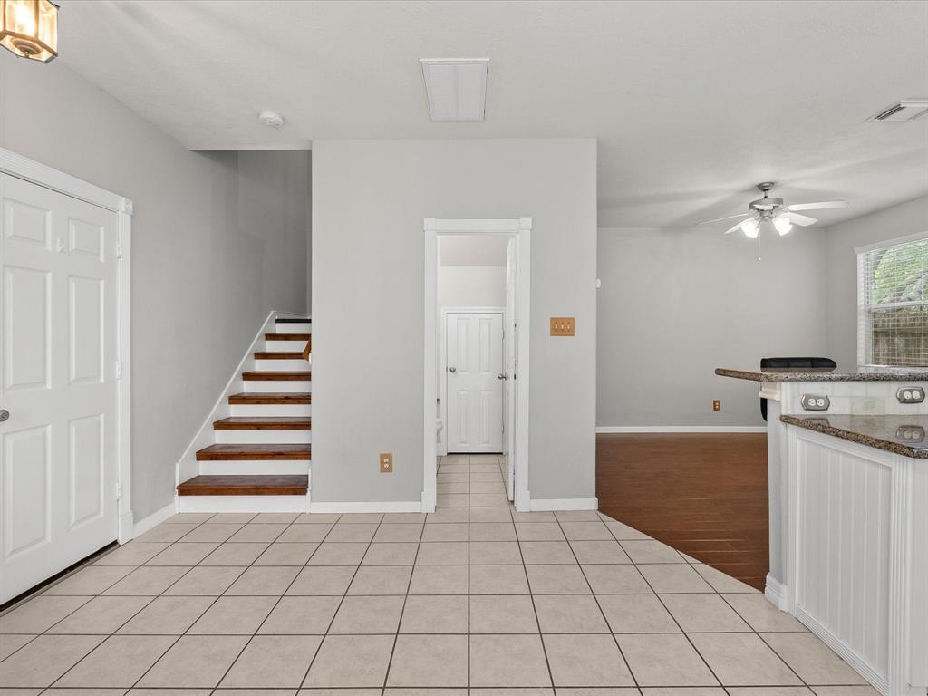 471 Folk Crest Lane, Dickinson, Texas image 11