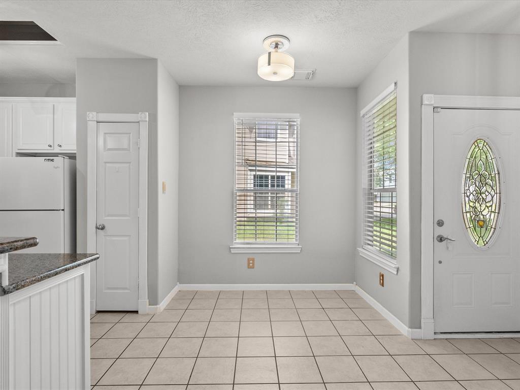 471 Folk Crest Lane, Dickinson, Texas image 12