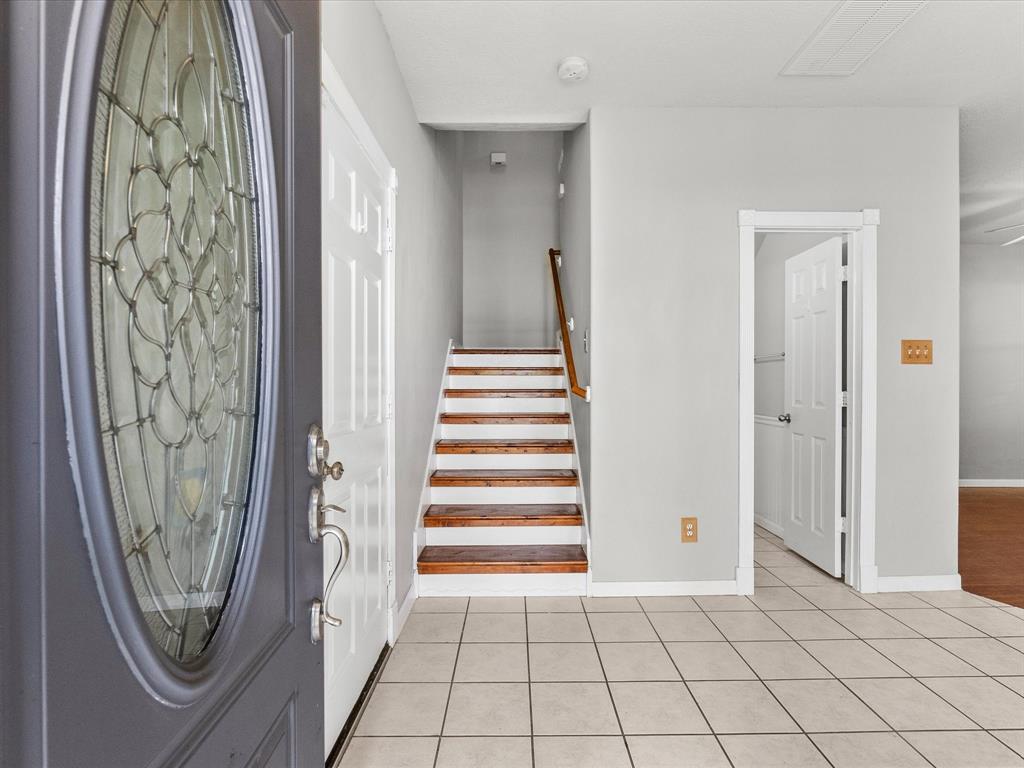 471 Folk Crest Lane, Dickinson, Texas image 4