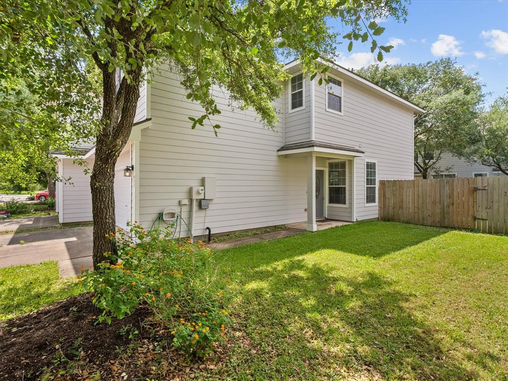 471 Folk Crest Lane, Dickinson, Texas image 30