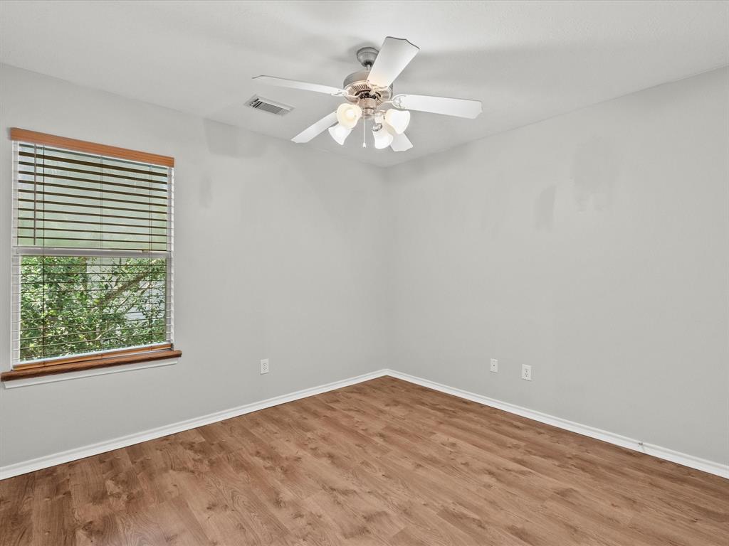 471 Folk Crest Lane, Dickinson, Texas image 25